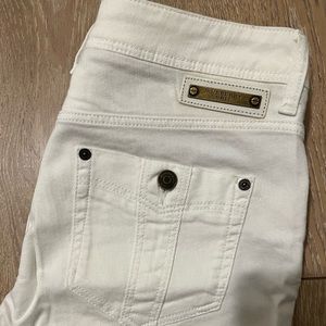 Burberry Buckingham White Capri Denim Pants